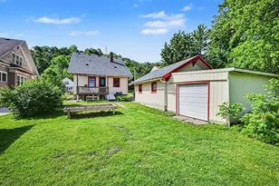 520 E 7th St, Red Wing, MN 55066 - Photo 5