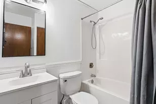 66 9th St E, Saint Paul, MN 55101 - Photo 25