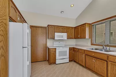 846 Aspen Circle, Waite Park, MN 56387 - Photo 7