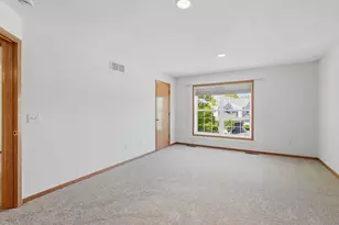375 Wagon Wheel Ln, Chaska, MN 55318 - Photo 17