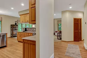 2957 E Princeton Ave, Eau Claire, WI 54703 - Photo 9