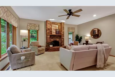 2957 E Princeton Avenue, Eau Claire, WI 54703 - Photo 13