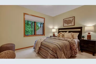 2957 E Princeton Avenue, Eau Claire, WI 54703 - Photo 23