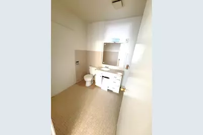 518.5 E Walnut Street, River Falls, WI 54022 - Photo 13