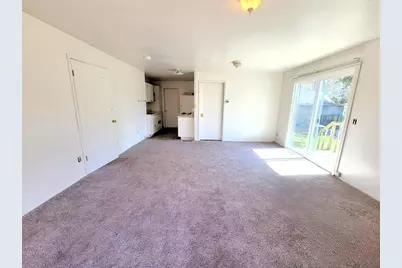 518.5 E Walnut Street, River Falls, WI 54022 - Photo 7