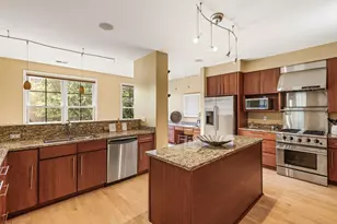 573 S 10th St, Minneapolis, MN 55404 - Photo 23
