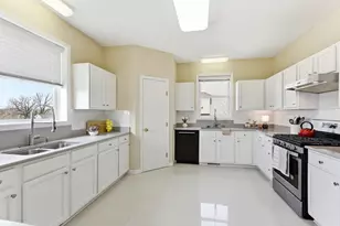 2888 Eagle Valley Dr, Woodbury, MN 55129 - Photo 17