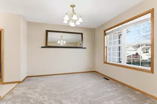 2888 Eagle Valley Dr, Woodbury, MN 55129 - Photo 7