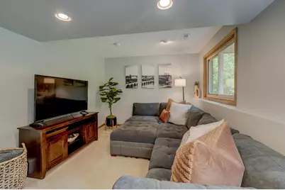 4466 Margaret Street, White Bear Township, MN 55110 - Photo 23