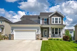 5420 Southridge Cir, Woodbury, MN 55129 - Photo 1