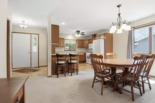2510 9th St SW, Willmar, MN 56201 - Photo 9