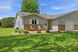 2510 9th St SW, Willmar, MN 56201 - Photo 25