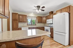 2510 9th St SW, Willmar, MN 56201 - Photo 7