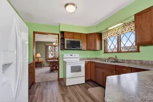 904 Division St, Deer River, MN 56636 - Photo 5