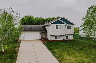 1170 Coakley St, Paynesville, MN 56362 - Photo 5