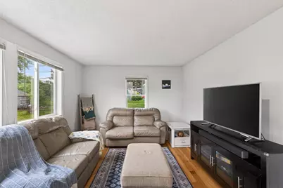 1843 Montana Avenue E, Saint Paul, MN 55119 - Photo 13