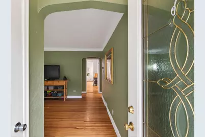 1843 Montana Avenue E, Saint Paul, MN 55119 - Photo 3