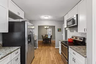 1843 Montana Ave E, Saint Paul, MN 55119 - Photo 11