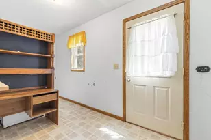 102 E Lyon St, Minneota, MN 56264 - Photo 17