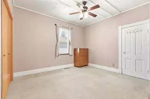 102 E Lyon St, Minneota, MN 56264 - Photo 9