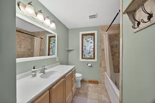 548 22nd St NE, Rochester, MN 55906 - Photo 9