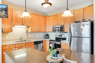 1070 Grandview Ct NE, Columbia Heights, MN 55421 - Photo 5