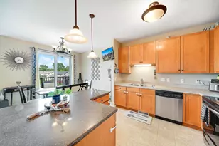 1070 Grandview Ct NE, Columbia Heights, MN 55421 - Photo 5