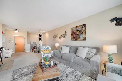 1070 Grandview Court NE #300, Columbia Heights, MN 55421 - Photo 9