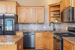 11631 Prospect Curve, Woodbury, MN 55129 - Photo 5