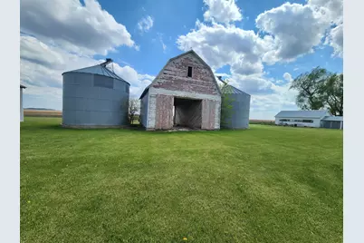 1055 141st Street, Pipestone, MN 56164 - Photo 37