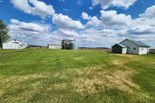 1055 141st St, Pipestone, MN 56164 - Photo 41