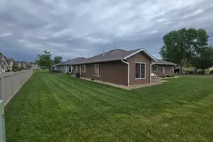 1709 Keystone Dr, Albert Lea, MN 56007 - Photo 5