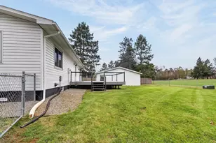 2109 Strader Dr, Grand Rapids, MN 55744 - Photo 45