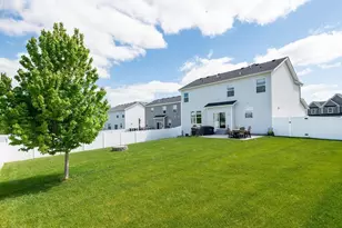 18097 Hartlin Ave, Lakeville, MN 55044 - Photo 27