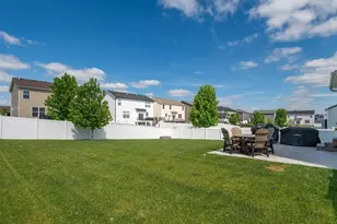 18097 Hartlin Ave, Lakeville, MN 55044 - Photo 25