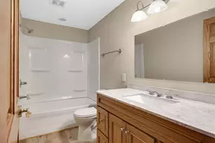 832 Bailey St, Hastings, MN 55033 - Photo 11