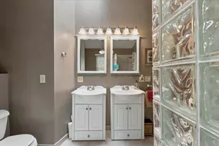 5267 Silver Maple Cir, Minnetonka, MN 55343 - Photo 15