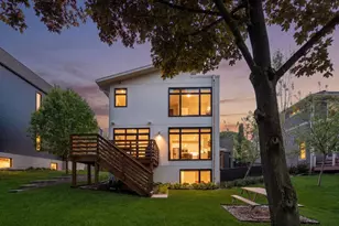 292 Vincent Ave N, Minneapolis, MN 55405 - Photo 3