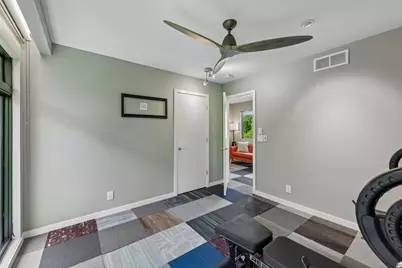 292 Vincent Avenue N, Minneapolis, MN 55405 - Photo 33