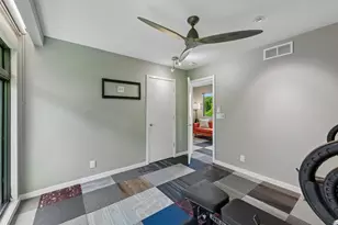 292 Vincent Ave N, Minneapolis, MN 55405 - Photo 33