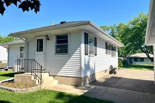 3752 Upper 73rd St E, Inver Grove Heights, MN 55076 - Photo 3