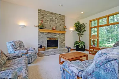 1470 N Mary Street N, Maplewood, MN 55119 - Photo 3
