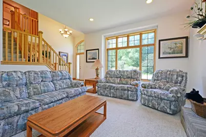 1470 N Mary Street N, Maplewood, MN 55119 - Photo 7