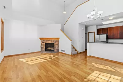 1617 Legacy Parkway E #1, Maplewood, MN 55109 - Photo 5