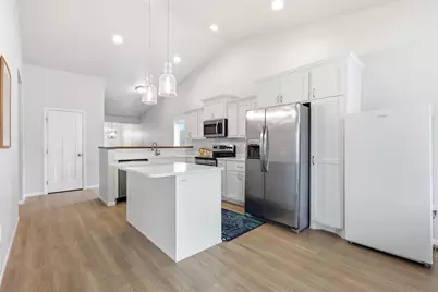 1520 67th Avenue S, Fargo, ND 58104 - Photo 5