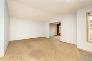 818 Roundhouse St, Shakopee, MN 55379 - Photo 7