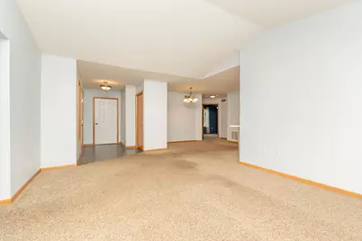 818 Roundhouse Street, Shakopee, MN 55379 - Photo 5