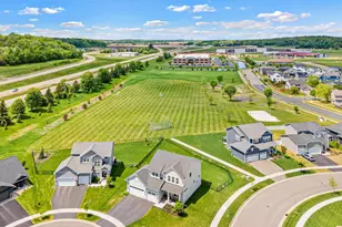 2975 Elgin Ct, River Falls, WI 54022 - Photo 35