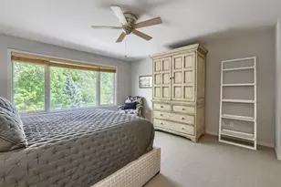 1340 Waterford Dr, Golden Valley, MN 55422 - Photo 17