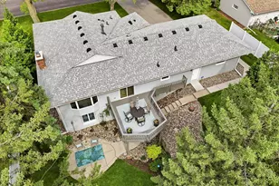 974 Kohlman Ln, Maplewood, MN 55109 - Photo 1